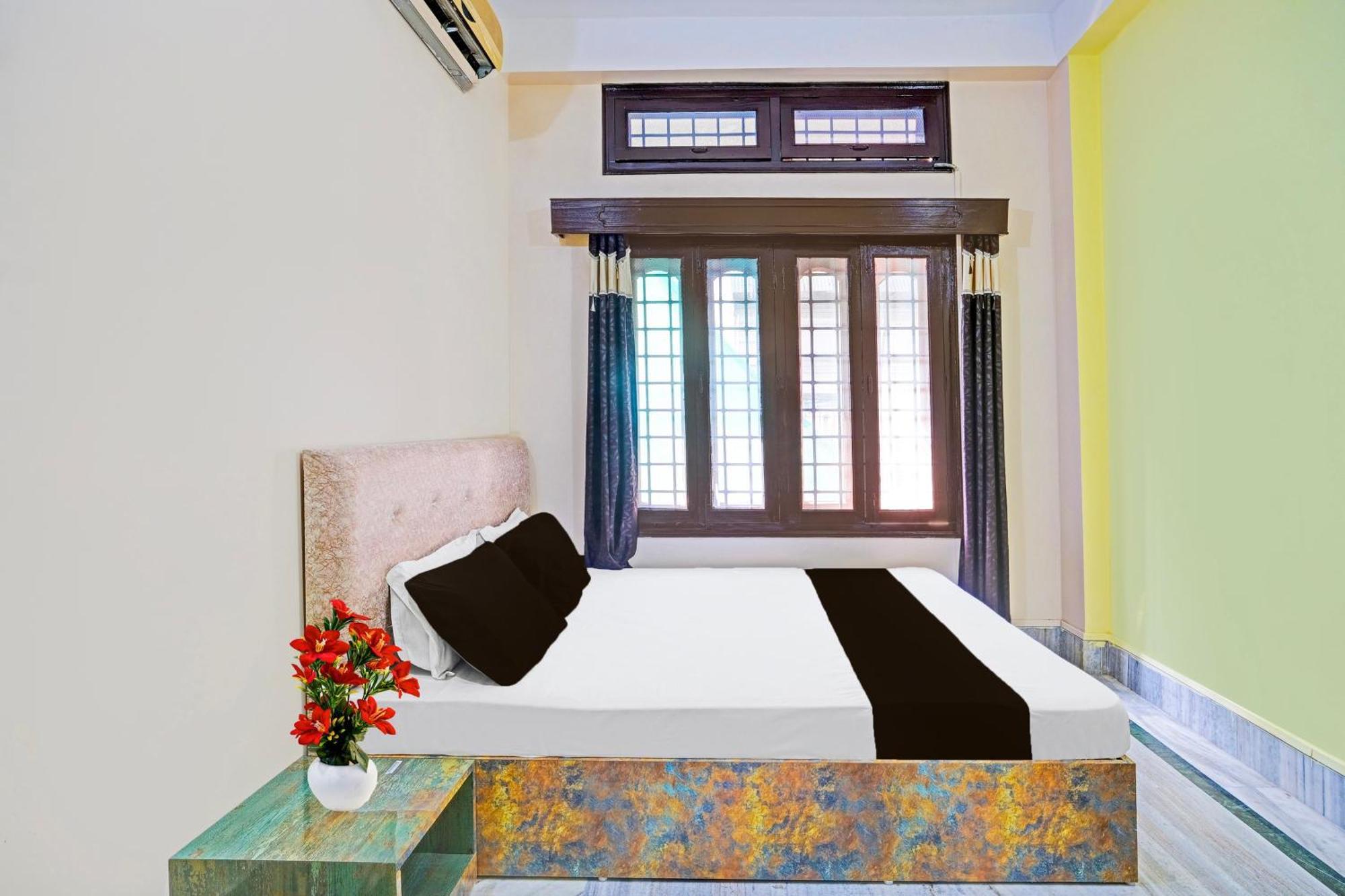 O Hr Residency * New Delhi